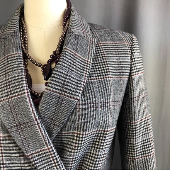 MO & Co Wool Blend blazer with Oversized Pocket - Picture 4 of 9
